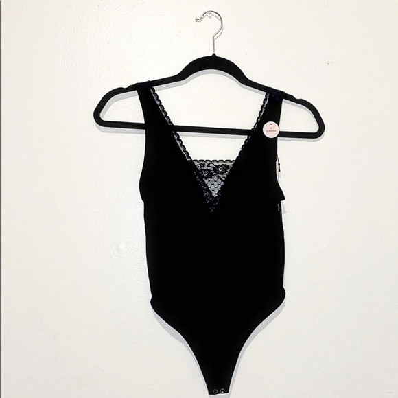 Forever 21 Tops - 🍒 •F21• Lace Bodysuit